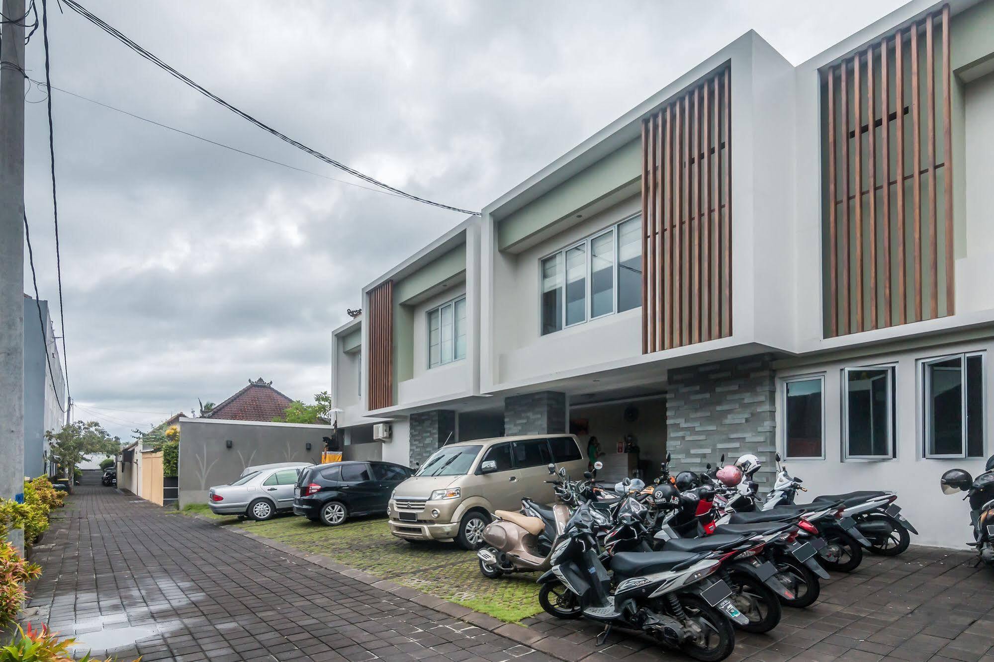 Zen Rooms Seminyak Mertanadi Kültér fotó